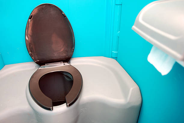 Best Portable restroom trailer rental  in Gwinn, MI